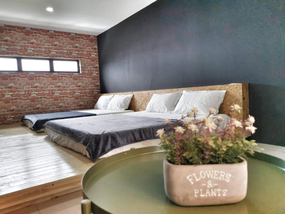 Apartamento 23Loft Kuching Exterior foto