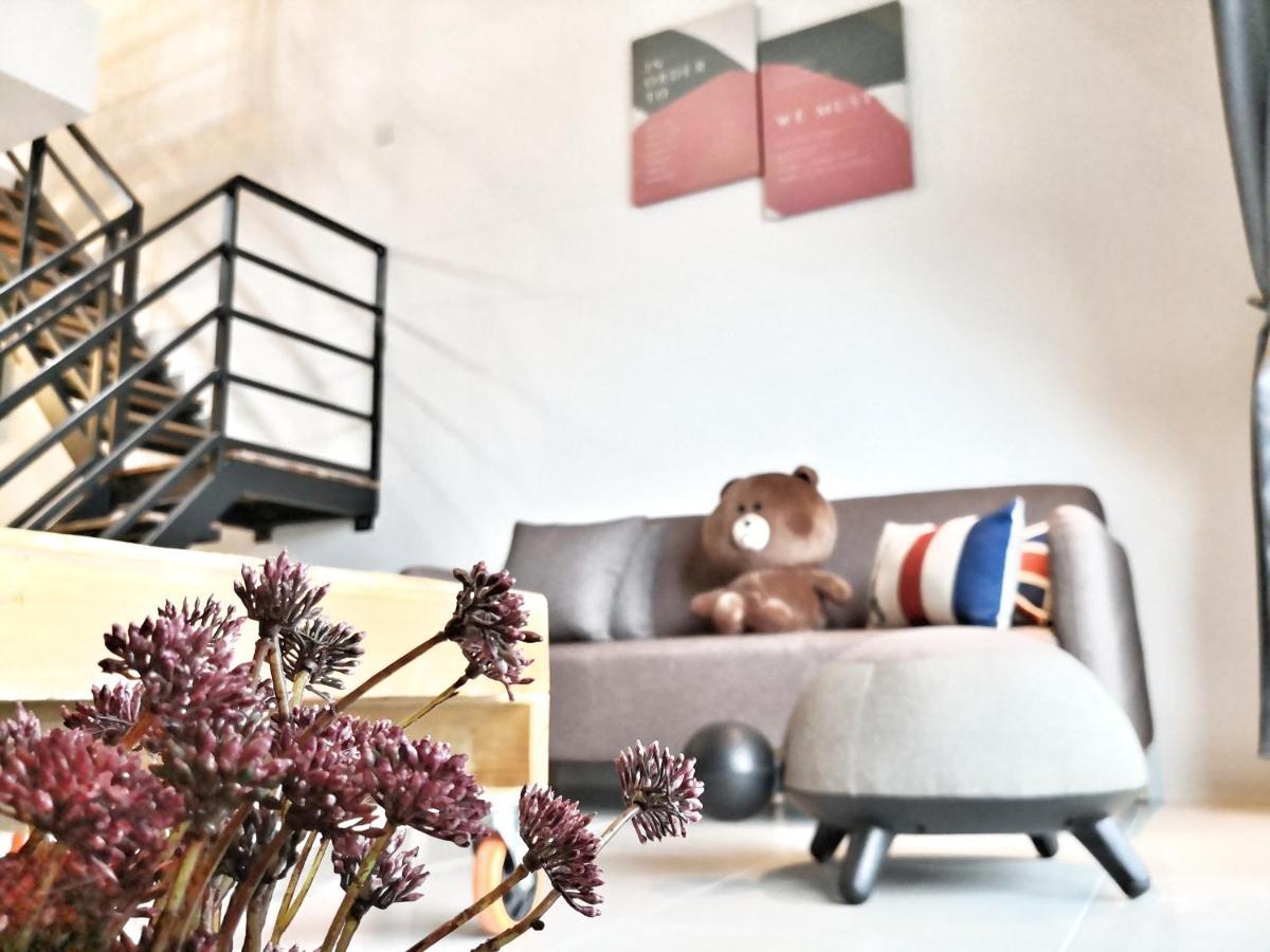 Apartamento 23Loft Kuching Exterior foto